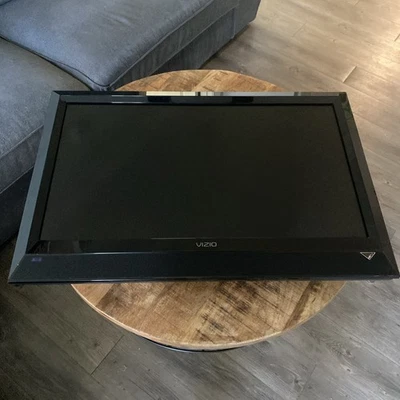 Vizio E321VL Television  - Image 1 of 4