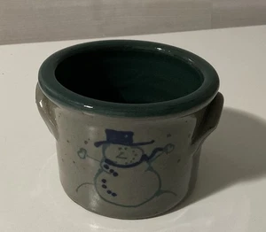 Vaso de gres muñeco de nieve pequeño Great Bay Pottery, esmalte interior verde, 2,75" de alto - Imagen 1 de 6