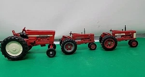 3 ERTL Toys International Mini-Tractor & Farmall Treactor - Picture 1 of 20