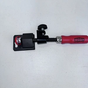 Bessey Accessorio di bloccaggio per bordi a mandrino singolo per morsetti a barra - Foto 1 di 4
