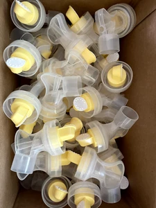 100- NEW - MEDELA connector   valves & menbrance for use with Advanced pump - Picture 1 of 3