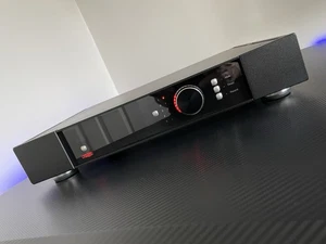 2018 Rega Elicit-R Integrated Amplifier - Picture 1 of 13
