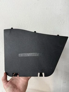 2008-2013  Infiniti V36 G35/G37 Battery Cover Panel Bezel Trim Oem Ships Free - Picture 1 of 5