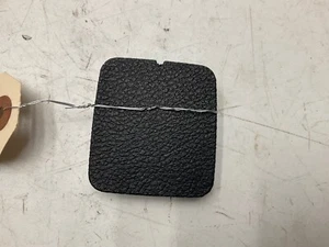 2016JEEP CHEROKEE LEFT OR RIGHT SIDE CENTER CONSOLE COVER CAP TRIM OEM - Picture 1 of 4
