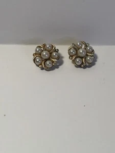 Orecchini Vintage Firmati Lisner Finta Perla Strass Tono Oro Clip On Girocollo - Foto 1 di 7