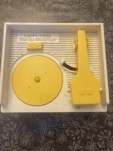 Mattel Fisher Price Music Box Record Player  5 Records 2010 Version Tested Works - Picture 1 of 12