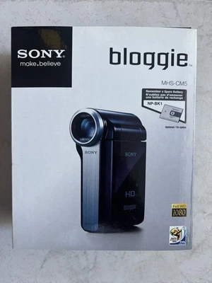 Sony Bloggie MHS-CM5 Full HD Camcorder BRAND NEW SEALED - Image 1 of 4