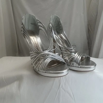 Zapatos chinos de tacón alto de aguja plateados metálicos con punta abierta para lavandería talla 9M sin caja Foto 1 de 4