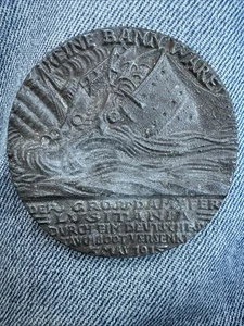 World War One Sinking Of The RMS Lusitania Commemorative Propaganda Medal - Picture 1 of 4