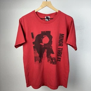 T-shirt vintage Minore Minaccia Nera Bandiera Fugazi Rosso Punk Grunge Taglia Media anni 90 - Foto 1 di 7