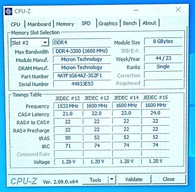 MTA4ATF1G64AZ-3G2F1 Micron 8GB PC4-25600 DDR4-3200MHz 288Pin DIMM Desktop Memory - Image 1 of 4