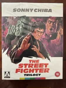 THE STREET FIGHTER TRILOGY (1974) LIMITED EDITION BLU-RAY SET - SONNY CHIBA - Foto 1 di 4
