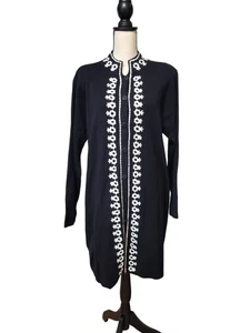 Neu mit Etikett Susan Graver Ramie Baumwollstrick-Cardigan schwarz weiß Blumenstickerei 1X - Bild 1 von 10