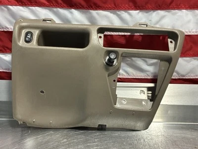 1C3X-2504302-A 2000 a 2005 Ford Excursion tablero central inferior bisel panel de ajuste Foto 1 de 4