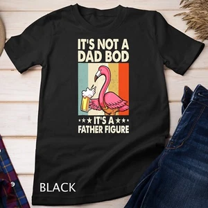 Camiseta unisex para hombre It's Not A Dad Bod It's Father figura flamenco bebiendo cerveza - Imagen 1 de 15