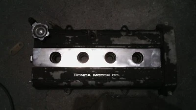 Honda Civic B-Series Non VTec Spark Plug Cover forSpark Plug Coils on Top:Black - Image 1 of 4