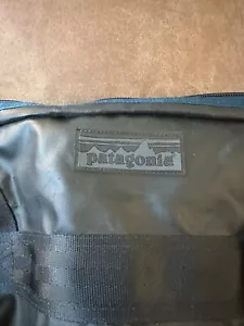 VINTAGE 1997 Patagonia brand duffel luggage bag 22LX12x12 - Picture 1 of 7
