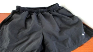 NIKE DRI FIT Negro con Bolsillo Trasero con Cremallera Interior Panty CORTO PARA CORRER Mujeres Grande - Imagen 1 de 4