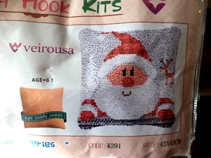 Latch Hook Kit Pillow Santa Claus 16 x 16 Inches NIP - Picture 1 of 3