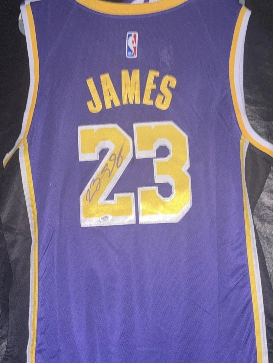 Preços baixos em Lebron James NBA itens Original Autografada | eBay