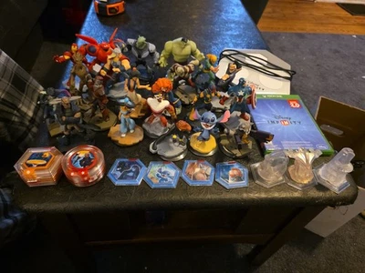Disney Infinity2.0 Xbox One: 21 figuras, 3 cristales, discos de poder, juego y portal Foto 1 de 4