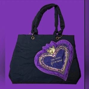 Vera Wang schwarz und lila Herz Beuteltasche Tasche Messingbeschläge innen komplett gefüttert - Bild 1 von 5