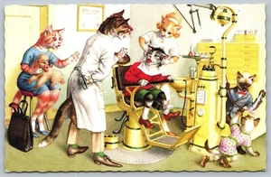 Mainzer Cats At The Dentist Office Anthropomorphic Dressed Animal Postcard L10 - Picture 1 of 2