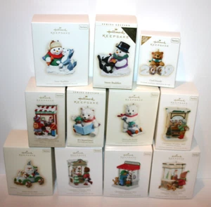 Lotto 11 Hallmark serie 6 varie Più 5 decorazioni natalizie da appendere per finestre - Foto 1 di 9
