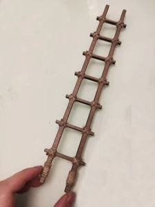 Modelo de accesorios antiguos de escena de escalera larga 1/12 para figura de acción de soldado de 12 - Imagen 1 de 2