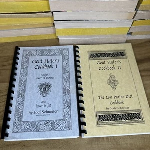 Gout Haters Cookbook 1 & 2 Spiral Bound Paperbacks Health Diet - Foto 1 di 6