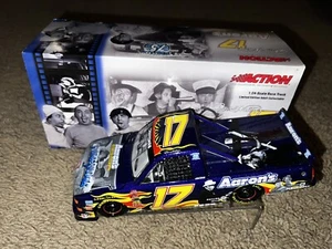 ACTION DARRELL WALTRIP 1:24 2003 AUTOGRAPHED #17 AARONS 3 STOOGES CHEVY TRUCK - Picture 1 of 5