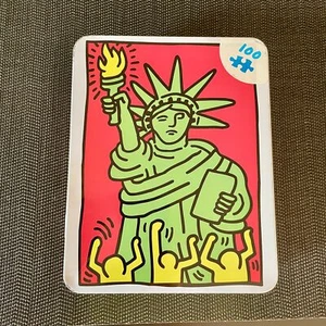 Rompecabezas Keith Haring Mudpuppy Metal COLORIDO Tapa con Bisagras 7.5" Caja de Lata 2014 - Imagen 1 de 5