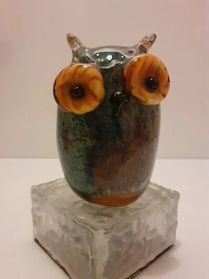 Biot, Littala? - Chouette enpate de verre et applications en reliefs - H. 13 cm - Photo 1/4