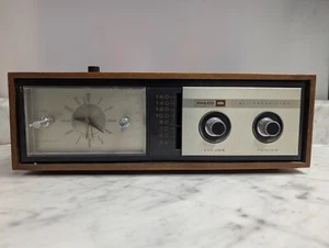 VINTAGE PHILCO FORD R757WA FM RADIO ALARM CLOCK ~UNTESTED ~PARTS/REPAIR - Picture 1 of 14
