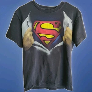 Vintage Superman Tee T Shirt M Medium Chest Logo Pulling Shirt Off w Hands - Picture 1 of 2