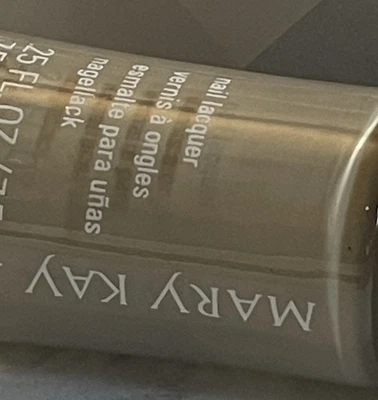 💠MARY KAY Gallery 灰色指甲油 0.25 盎司全新/盒灰色米色 免运费 — 第 1/4 张图片