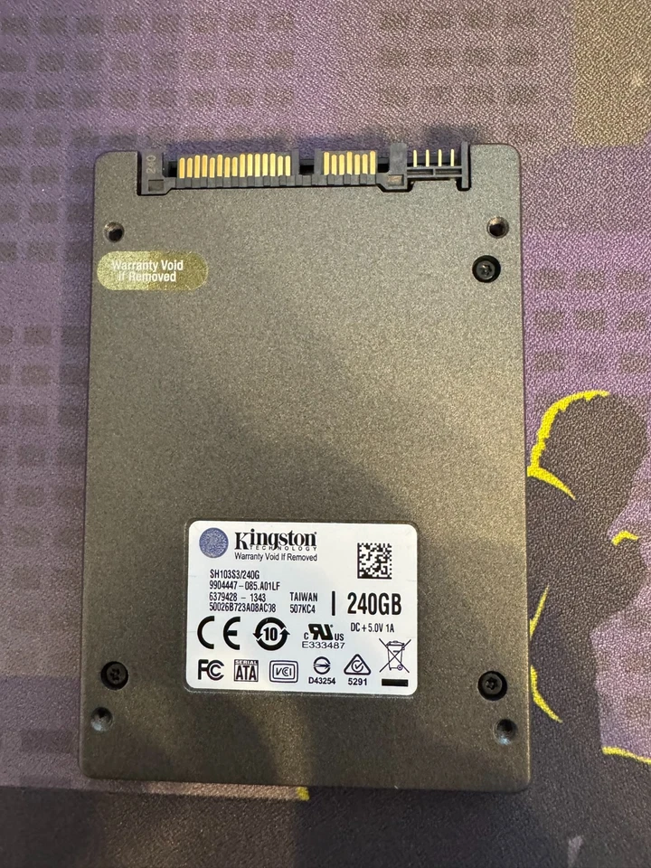 Kingston HyperX 3K 240 GB SATA III 2.5-Inch 6.0 Gb/s SSD SH103S3/240G - Bild 1 von 1