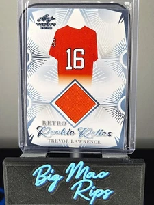2023 Leaf Trinity Retro Rookie Relics Jersey Trevor Lawrence #RRR-8 Jaguars - Picture 1 of 2