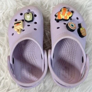 CROCS Kid’s Size C 9 Purple Classic Clog Shoes with Halloween Jibbitz - Picture 1 of 8