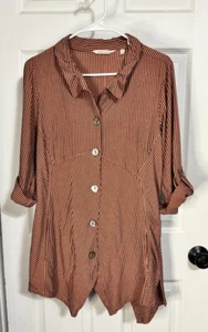 Top túnica Sasha suave envolvente para mujer con botones coral azul marino talla mediana - Imagen 1 de 14