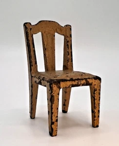 Kilgore Cast Iron Dollhouse 2.5 inch Kitchen Chair, Depression Era Toy, Arcade B - Picture 1 of 7
