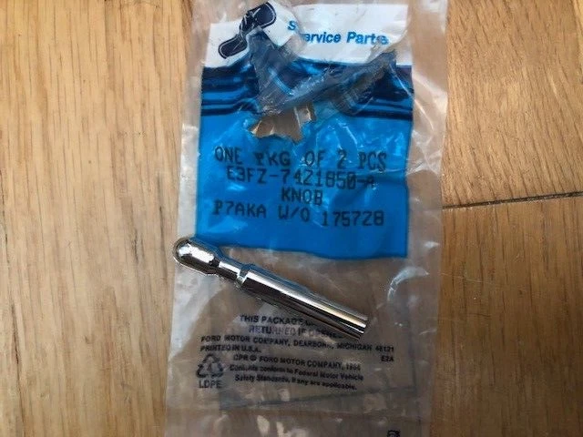 NOS 1981-1987 Ford Escort Door Lock Control Knob E3FZ-7421850-A - Image 1 of 1