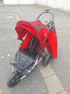 Joggster 3 Kinderwagen mit viel Zubehör - Bild 1 von 7