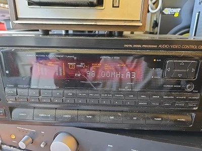 Sony STR-D911 Surround Sound Pro Logic Audio Video Receiver— Powerrs On. - Image 1 of 2