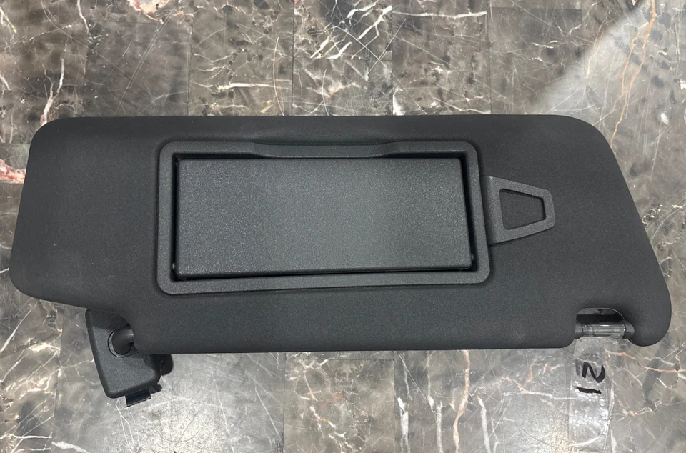 08-14 Mercedes W204 C250 C300 C350 Front Right Side Sunvisor Sun Visor Black OEM - Image 1 of 3