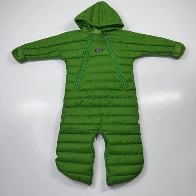 Patagonia 婴儿羽绒彩旗套装绿色 6 个月 — 第 1/4 张图片