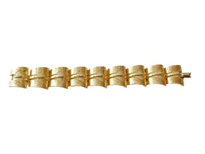 Brazalete de eslabones curvos Lisner firmado vintage tono dorado texturizado ondulado brillante ~ 7" - Imagen 1 de 10