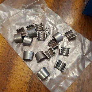 Retenedor de válvula de escape de motor 16 potencia sellada VK-174 4 ranuras 318 V8 - Imagen 1 de 4