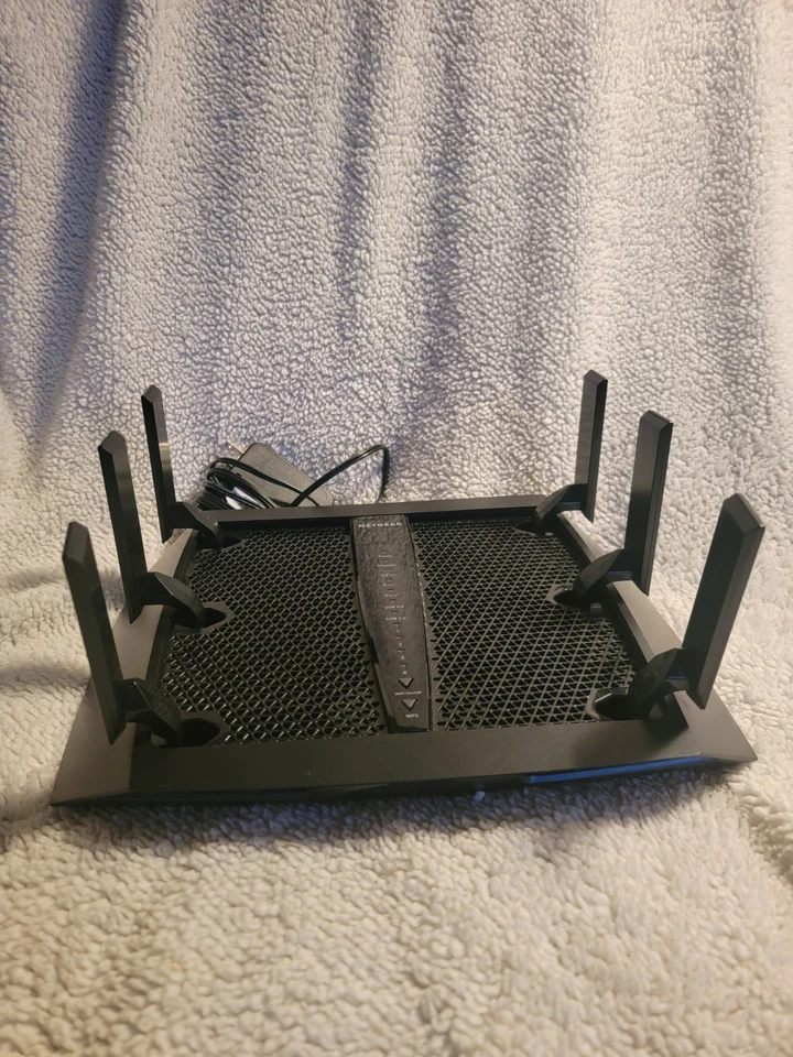 Roteador Wi-Fi Gigabit Tri-Band NETGEAR Nighthawk X6 AC3200 - ‎Preto... - Imagem 1 de 4