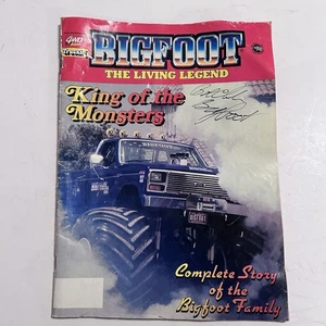 Bigfoot The Living Legend Magazine 1987 King Of The Monsters Signed Bob Chandler - Picture 1 of 12